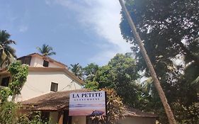 La Petite Guest House